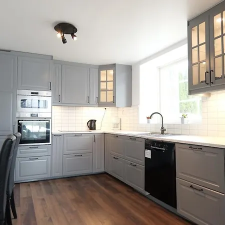 Sweet Apartment *