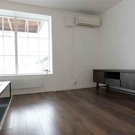 Apartment Sweet *