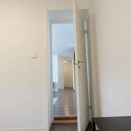 Apartment Sweet *